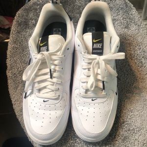 Air Force 1 LV8 Utility GS 'Overbranding'